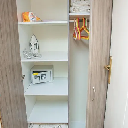 “sound Of The Sea” First Line Apartment *