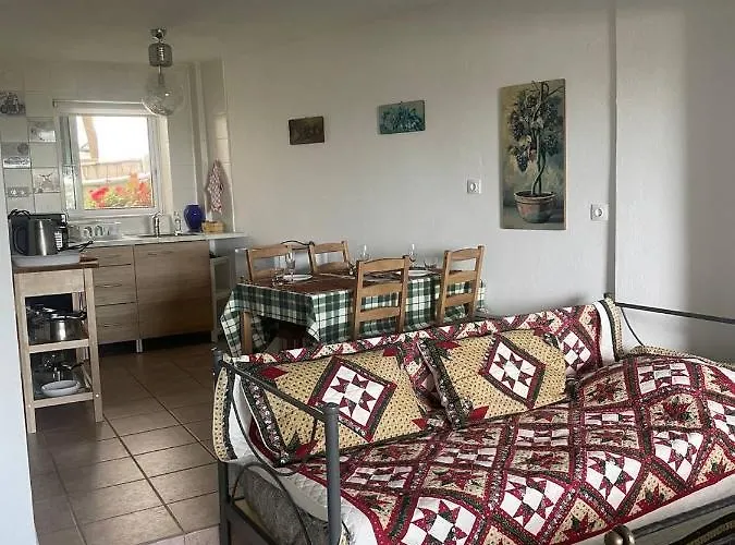 “sound Of The Sea” First Line Skála Foúrkas